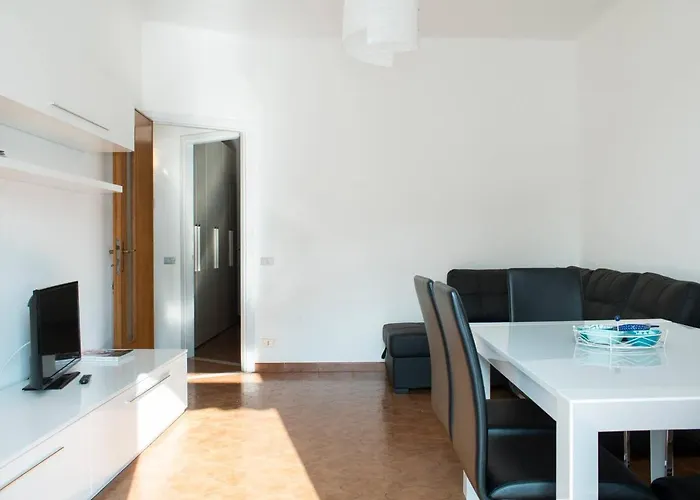 Wonderful On Lakeside