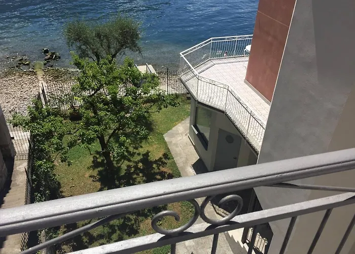 Wonderful On Lakeside *